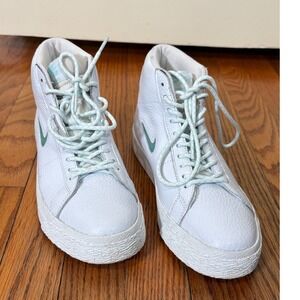 Nike SB Blazer Mid Premium White‎ Glacier Women's size 7